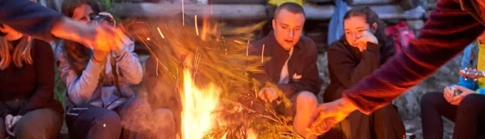 Gemeinsames Lagerfeuer