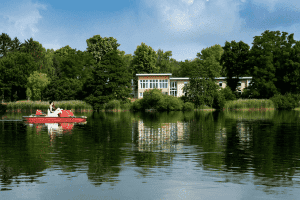 Haus und See in Bad Malente