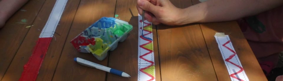 Kinder bemalen Kopfschmuck