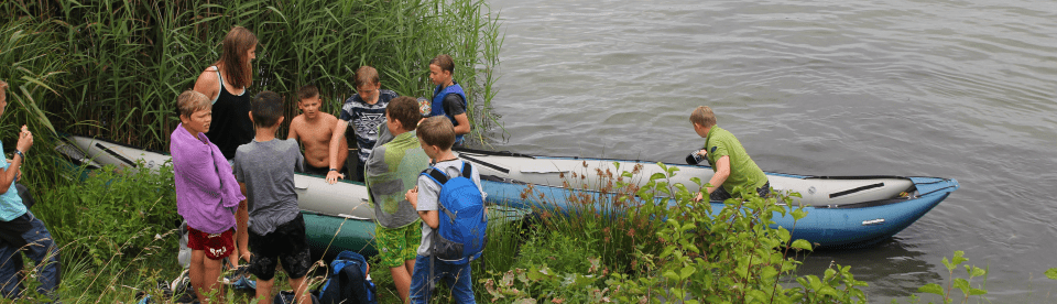 Abenteuercamps am See - Kanu Landgang