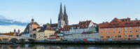 Schöne Stadtfassaden entlang der Donau