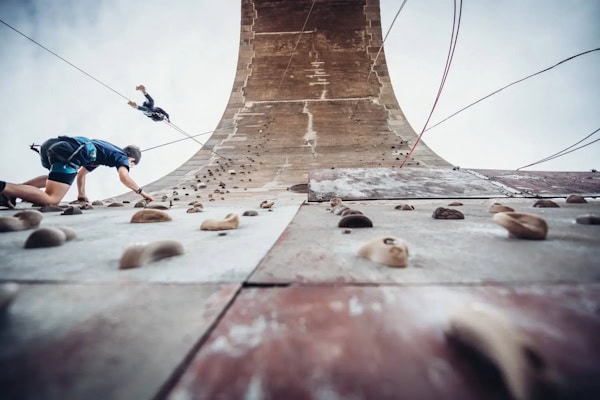 Klettern an der Kletterwand