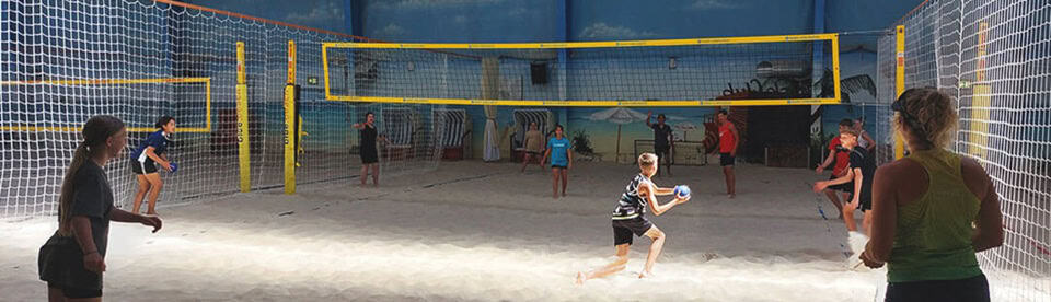 Kinder haben Spaß im Beachvolleyballcamp Witten