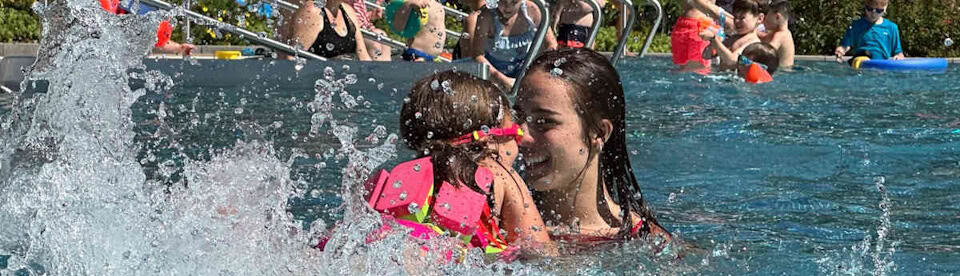 Kinder und Jugendliche haben Spaß auf der Ferienfreizeit