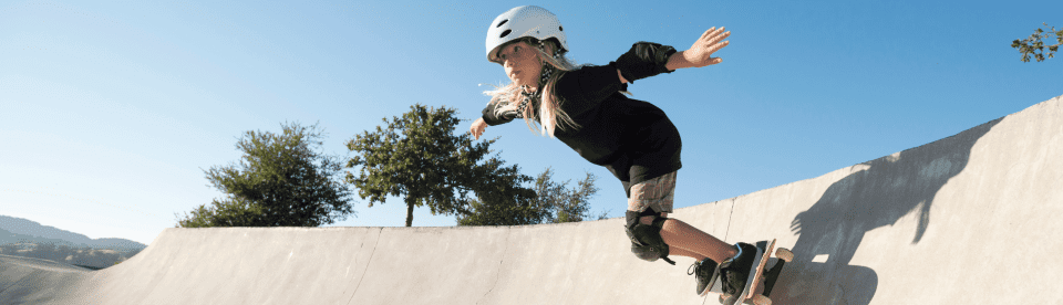 Junge Skateboarderin in Darmstadt
