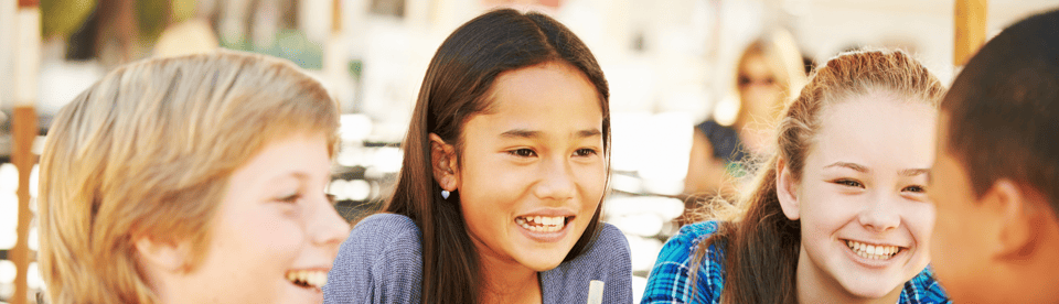 Kinder lachen