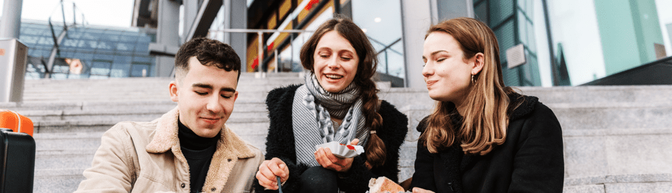 Jugendliche genießen ihre Sprachreise