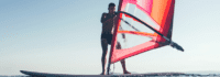 Windsurfer im Wasser