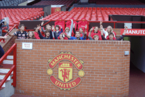Jugendgruppe im Old Trafford bei Sprachferien für Schüler