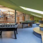 Tischkicker und Billard in der Jugendherberge