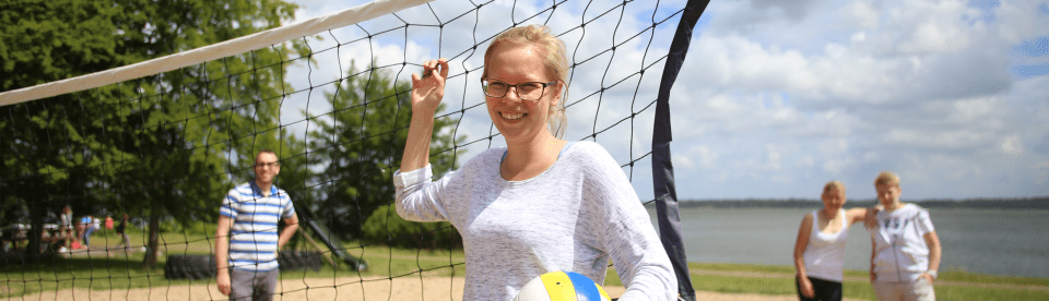 Volleyballplätze direkt am Ufer der Ostseeschlei