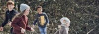 Kinder spielen an der Jugendherberge Dahme