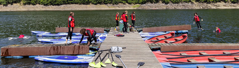 Kinder und Jugendliche erleben Naturabenteuer im Survivalcamp am Rursee
