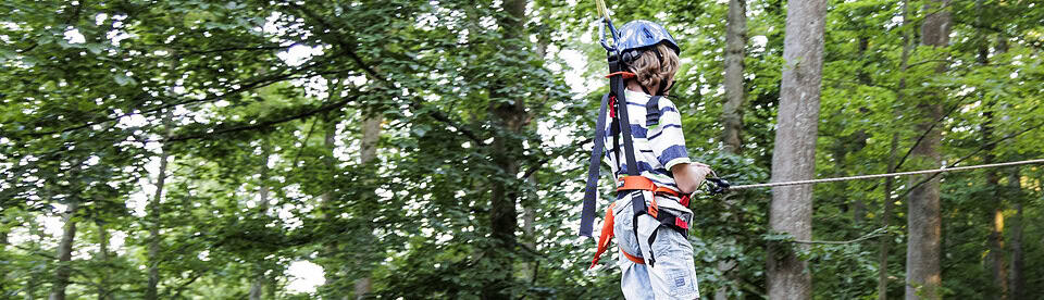 Kinder und Jugendliche erleben Naturabenteuer im Survivalcamp am Rursee