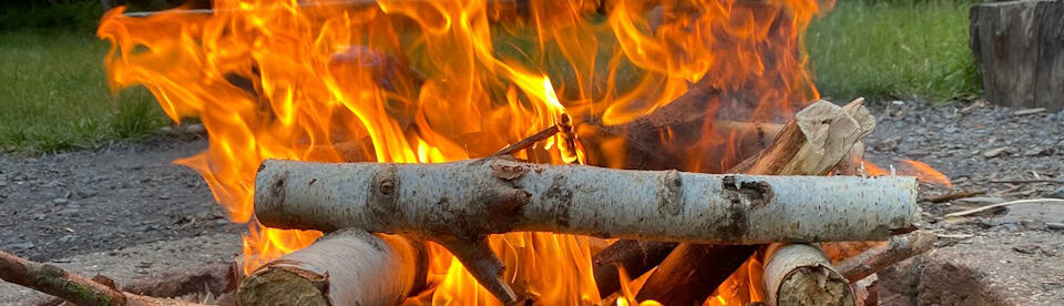 Lagerfeuer im Herbstcamp
