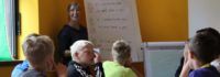 Jungs in der Sprachschule