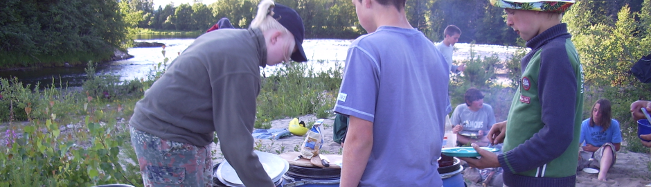 Kinder essen in Norwegen