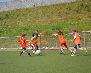 Fußball im Feriencamp bei Stuttgart