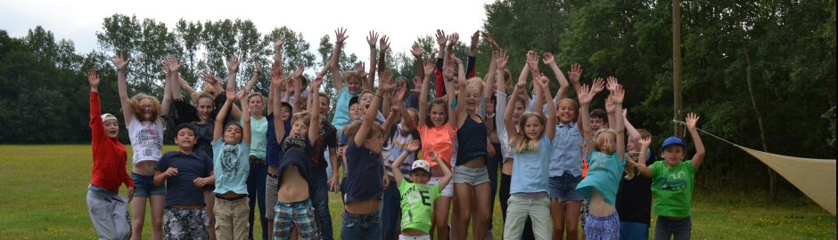 Gruppenbild im Feriencamp