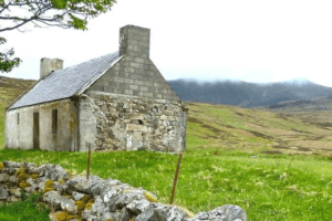 In den Feriencamps in Irland warten Ausflüg in die Natur.