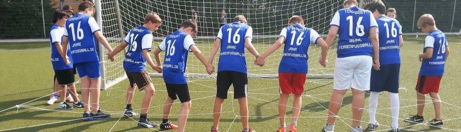Teamspiele beim Fußballcamp