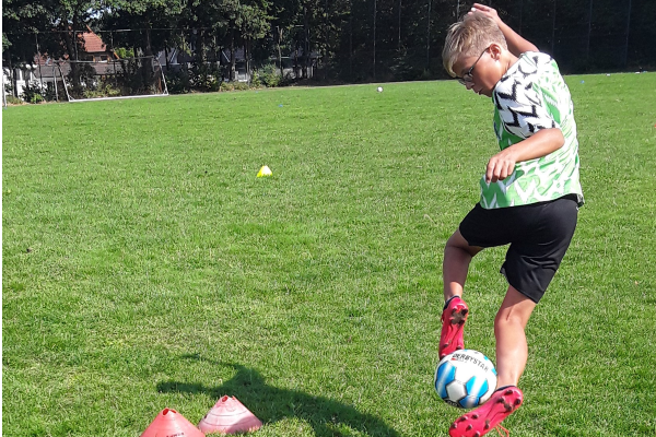 Trick beim Junior Fußballcamp