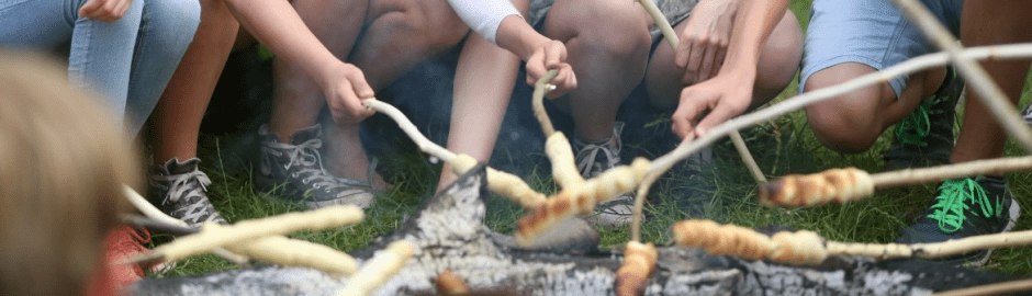 Stockbrot überm Lagerfeuer