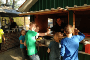 Leckeres Essen im Englischcamp