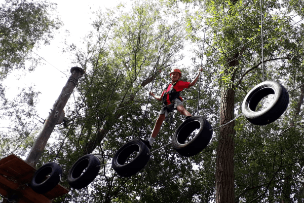 Abenteuerlust im Hochseitgarten - Klettern im Adventure Camp