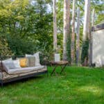 Gartenbank im Vater Sohn Camp NRW