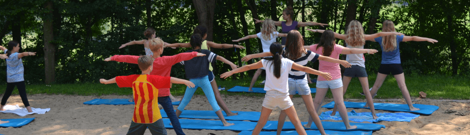 Yoga im Camp