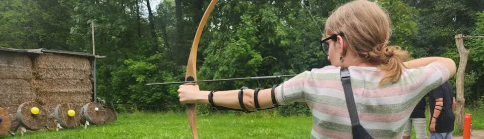 Bogenschießen im Sport&Action Camp auf Schloss Altenhausen