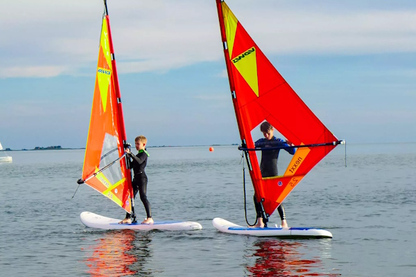 Stand Up Paddling im Beach und Action Daycamp