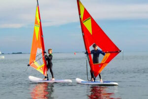 Teilnehmer am Surfen