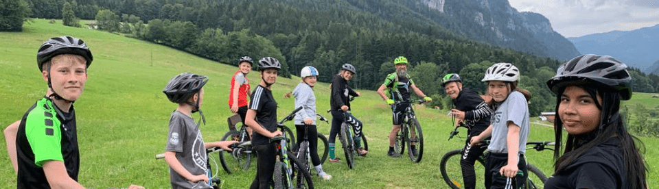 Kinder bei Mountainiketour