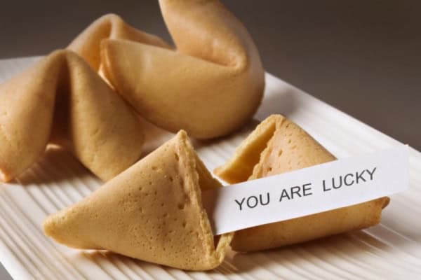 Selbstgebackene Glückskekse in der Asia-Woche