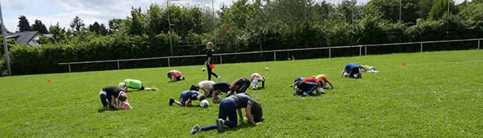 Wiese mit Kindern