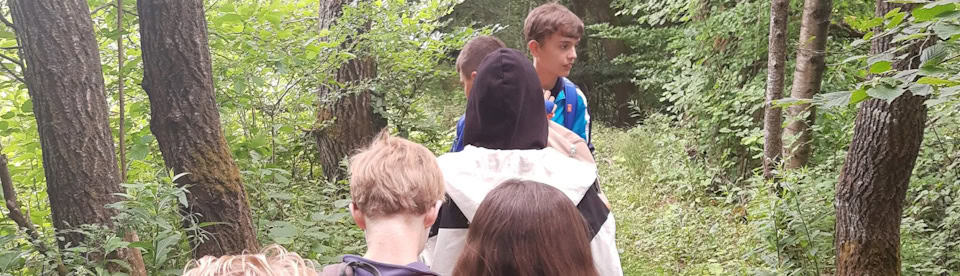 Kinder am wandern
