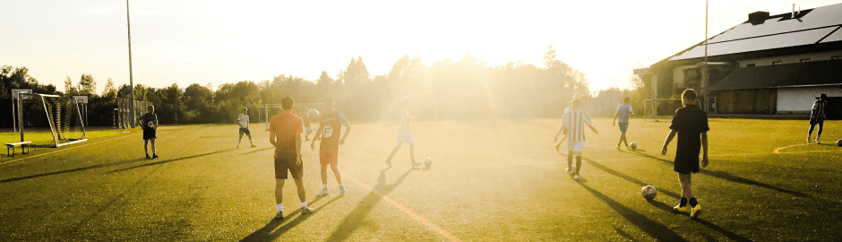 Fußball bei Sonnenschein