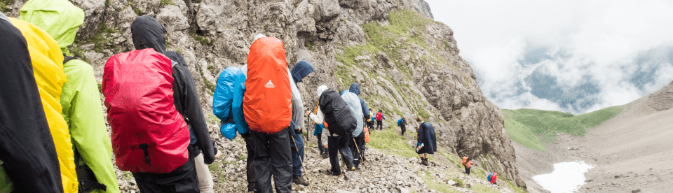 Wandergruppe beim Abstieg