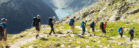 Jugendliche beim Wandern