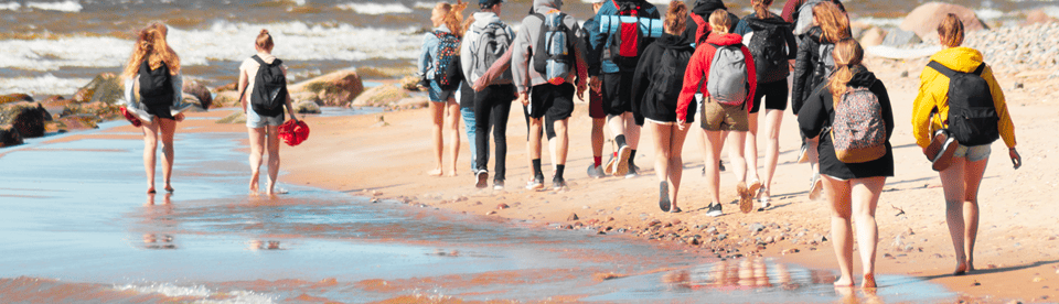 Kinder am Strand