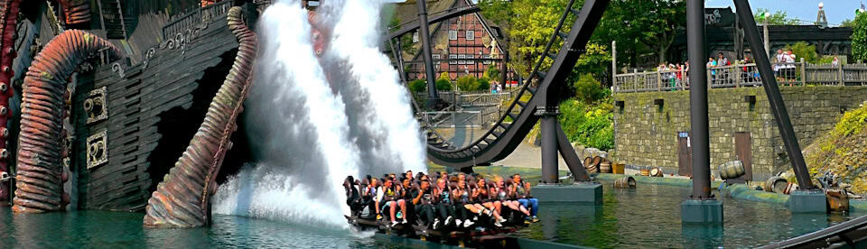 Achterbahnfahrt über Wasser