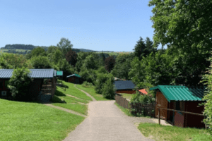Unterkunft im HüttendorfVulkaneifel
