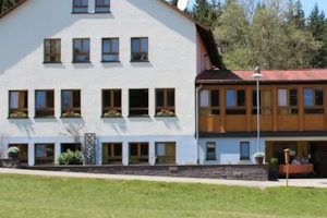 Unterkunft im Feriencamp im Schwarzwald von vorne