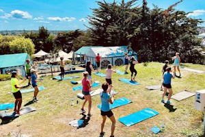 Yoga in der Bretagne