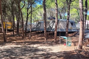 Camp im Strandcamp Sardinien