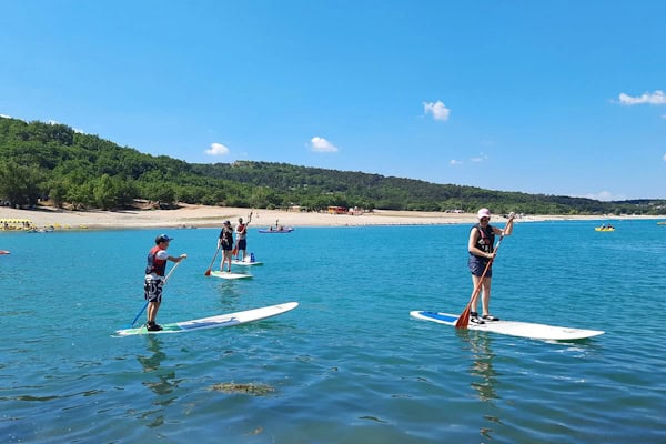 Stand-Up-Paddling im Familien Sportcamp in der Provence