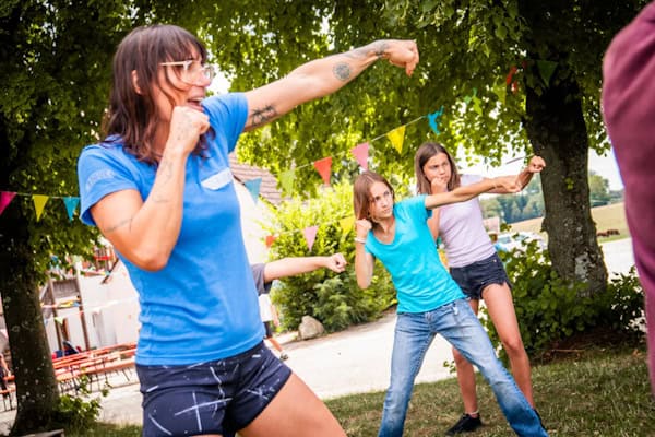 Selbststärkung im EmpowerLand Teens Camp in Bayern