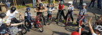 Gruppenbesprechung im BMX Camp